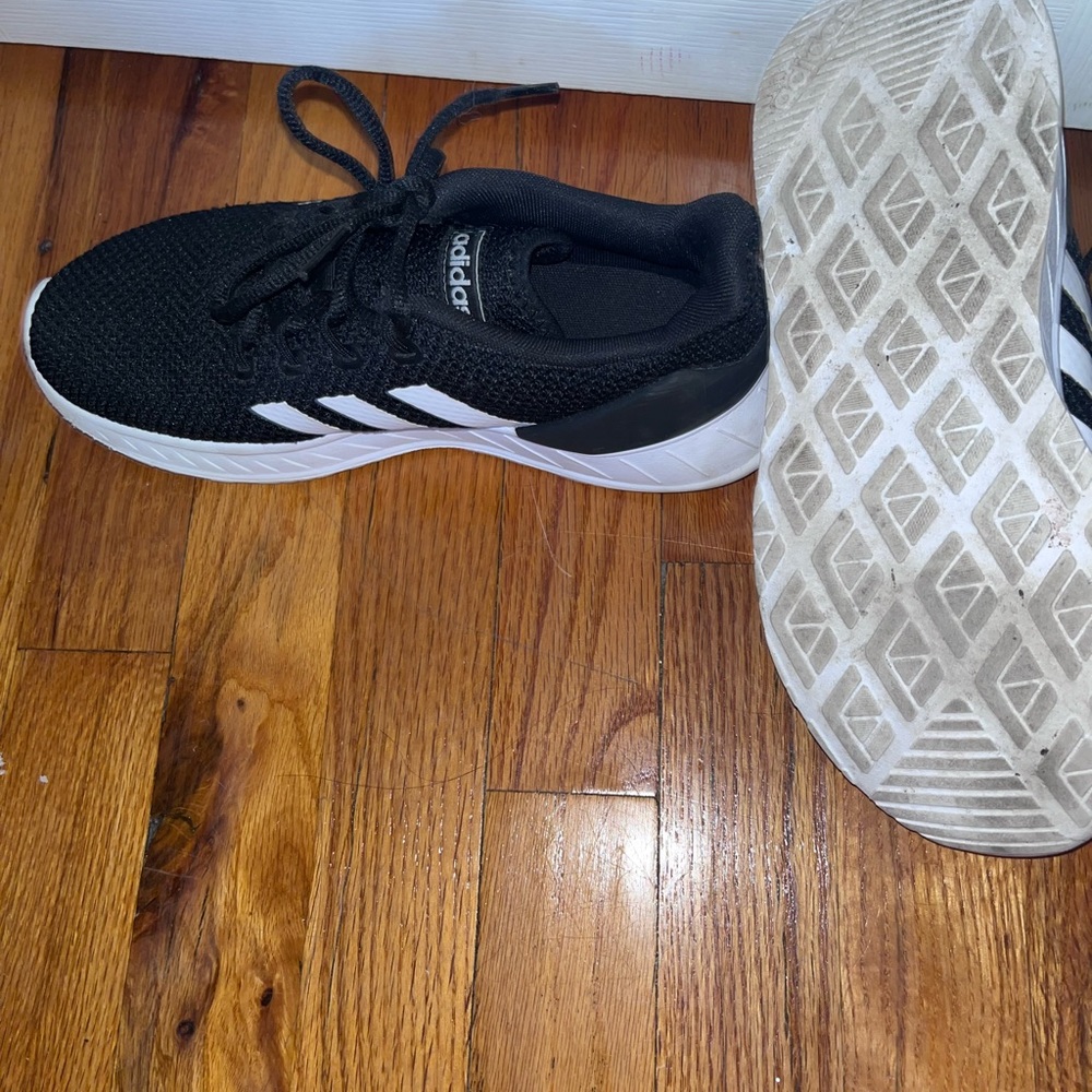 Women’s Adidas Sneakers
